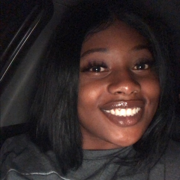 Hi i am just trying to get rid of some things🤗 - Picture 1 of 2